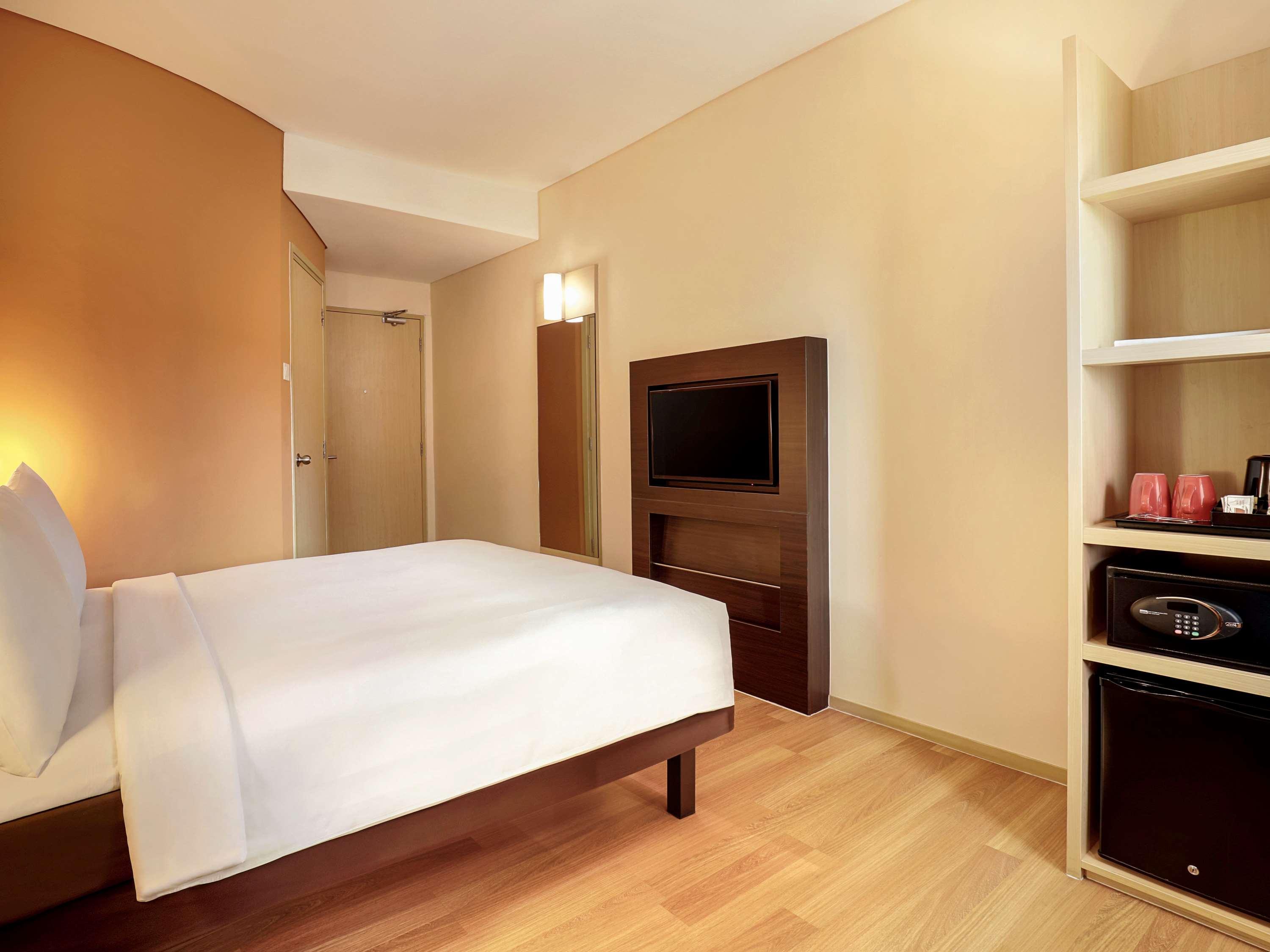 Ibis Jakarta Harmoni Luaran gambar
