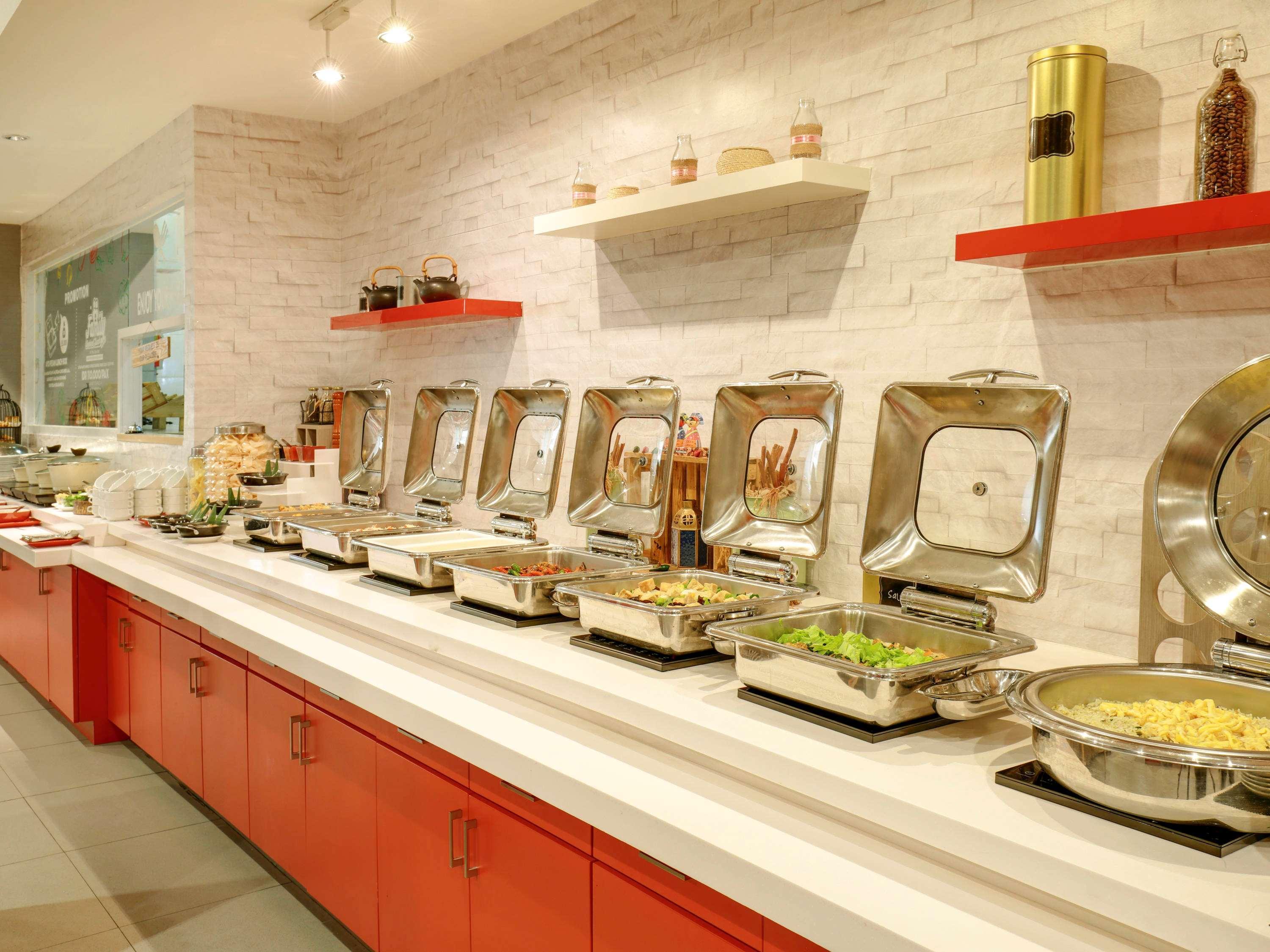 Ibis Jakarta Harmoni Luaran gambar
