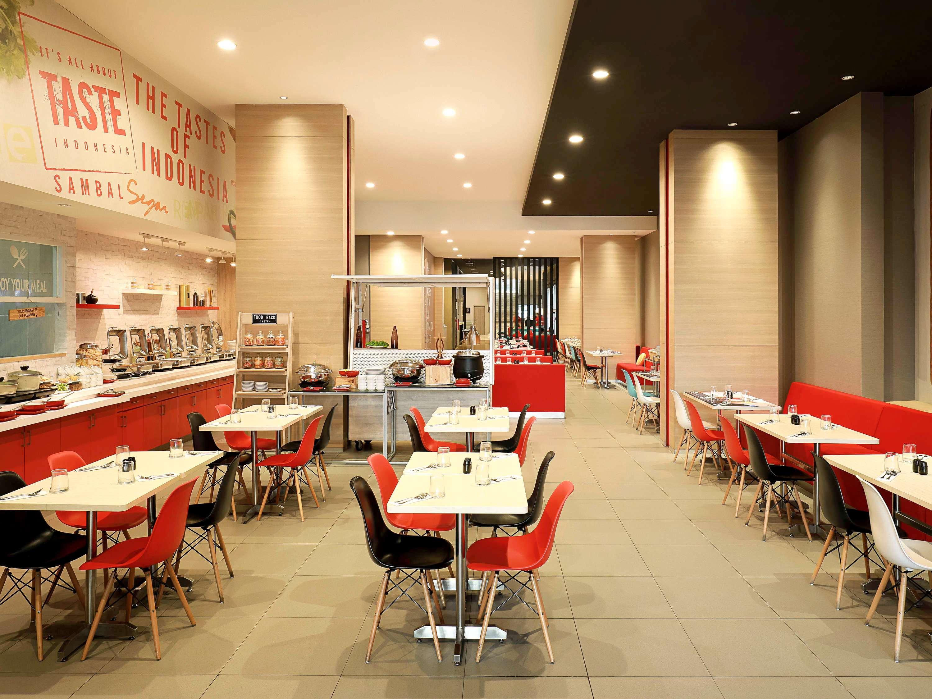 Ibis Jakarta Harmoni Luaran gambar