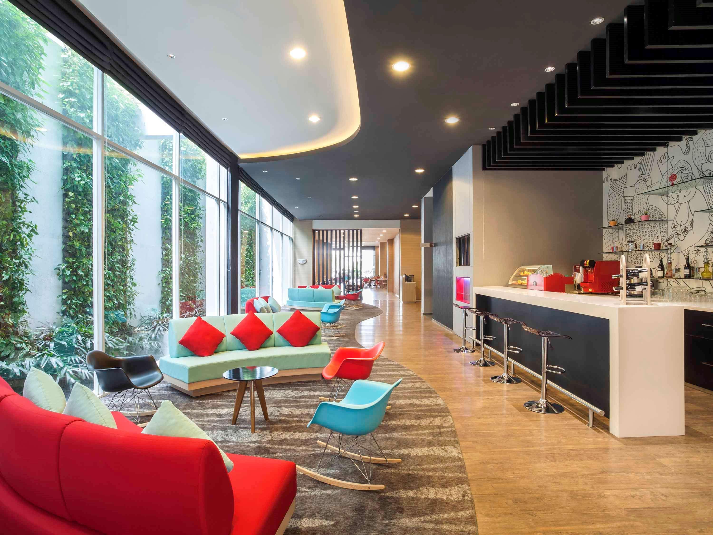 Ibis Jakarta Harmoni Luaran gambar