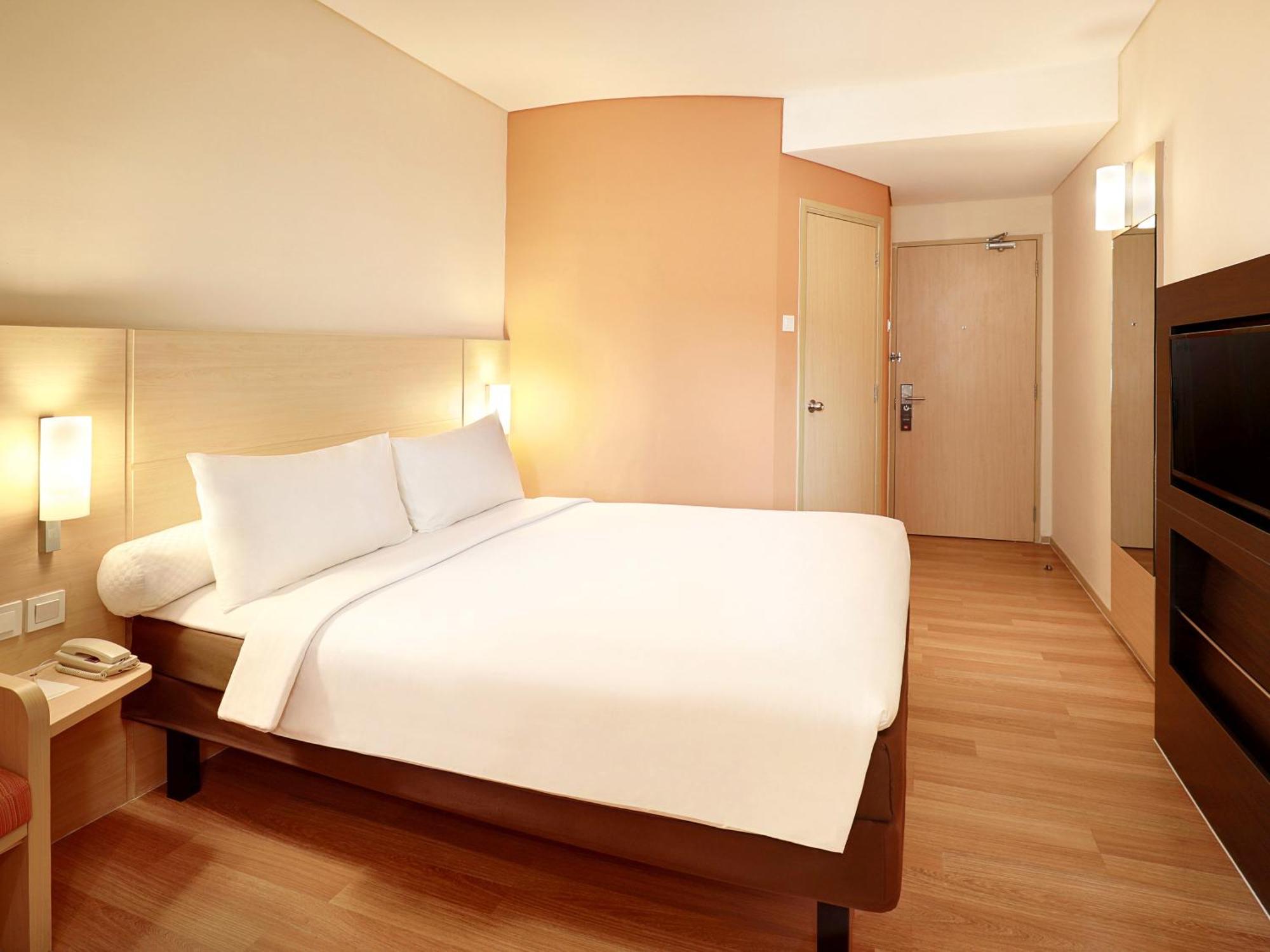 Ibis Jakarta Harmoni Luaran gambar