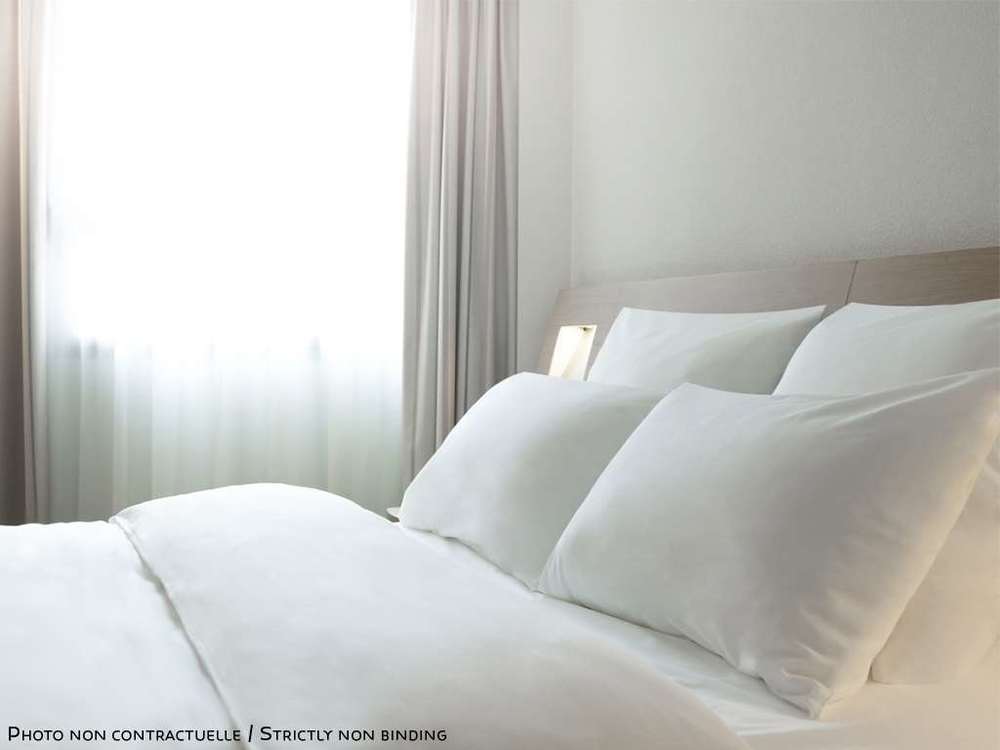 Ibis Jakarta Harmoni Bilik gambar