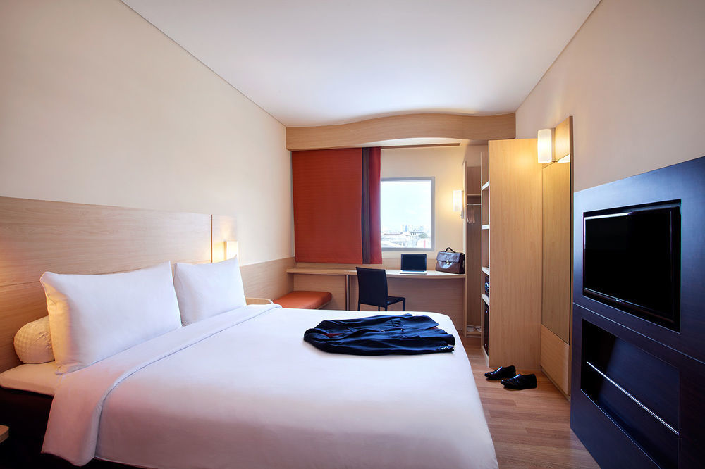 Ibis Jakarta Harmoni Luaran gambar