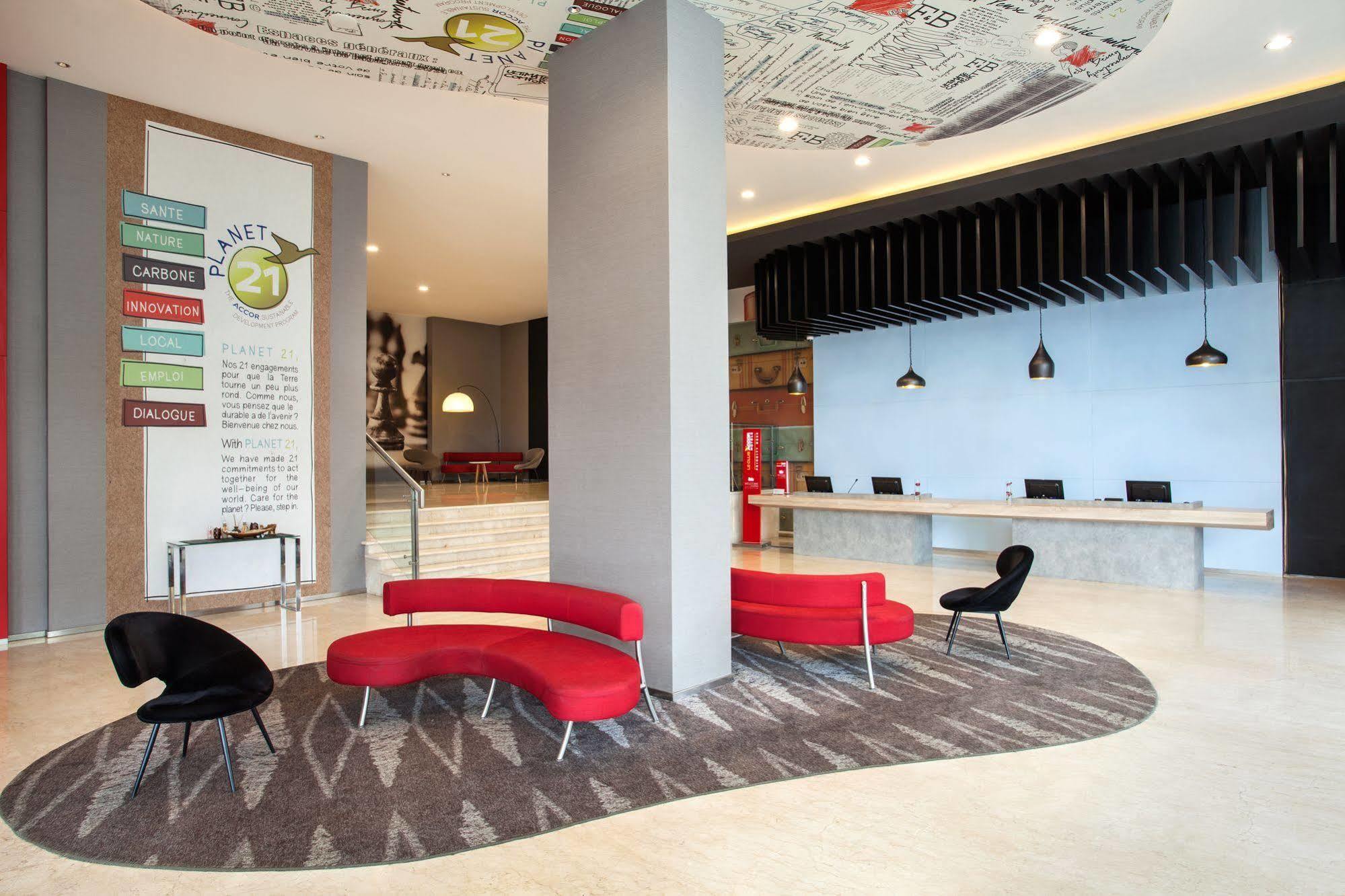 Ibis Jakarta Harmoni Luaran gambar